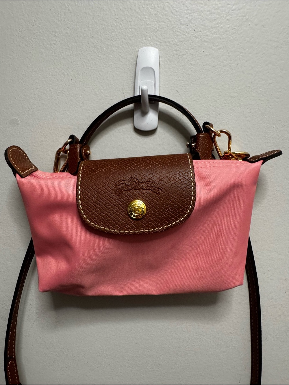 NWOT Longchamp Le Pliage Pouch with Strap - Picture 2 of 5